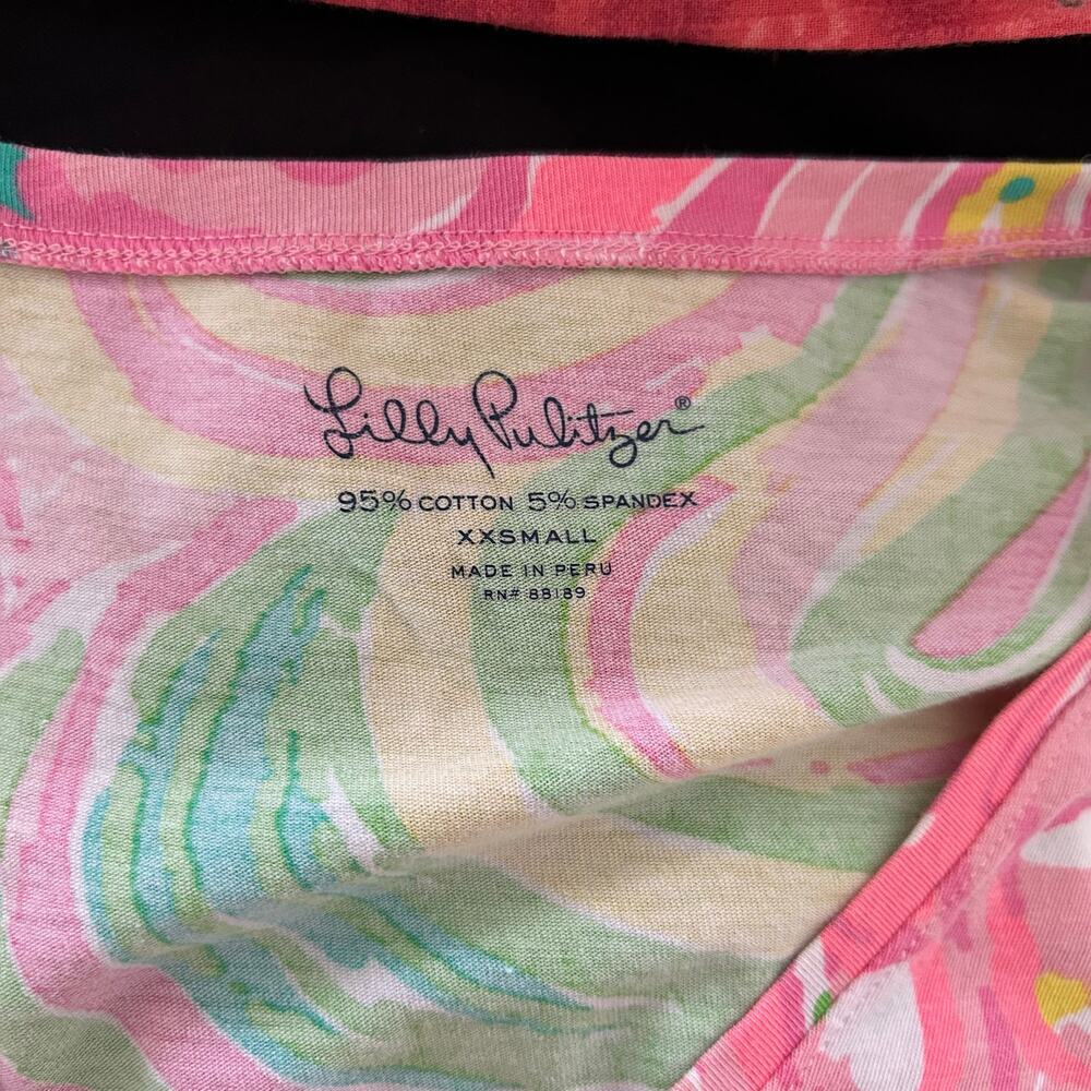 Lilly Pulitzer Pink Print V Neck Tee XXS Preppy Coastal Summer Top - Picture 2 of 5